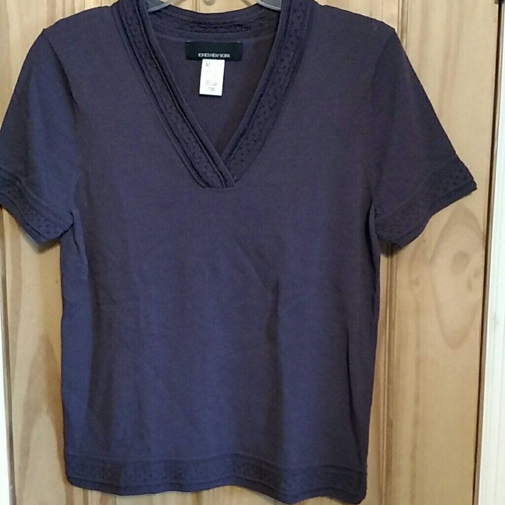 💓2FOR$8💓 Jones NY purple/plum short sleeve M